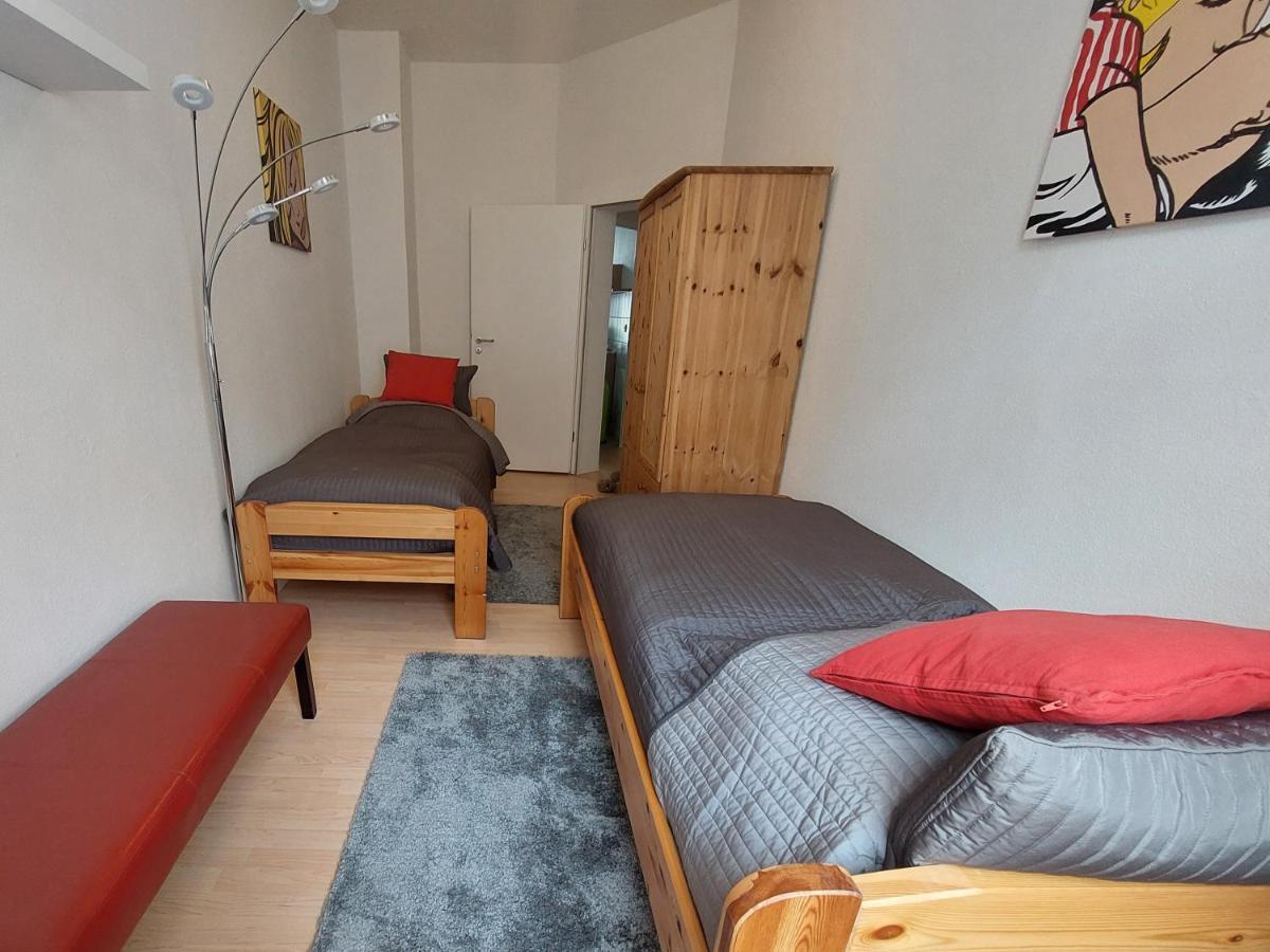 Schoene Zwei-Zimmer-Wohnung "W2" Mit 4 Einzelbetten Und Wlan In Zwenkau Bei Leipzig Im Neuseenland Екстериор снимка