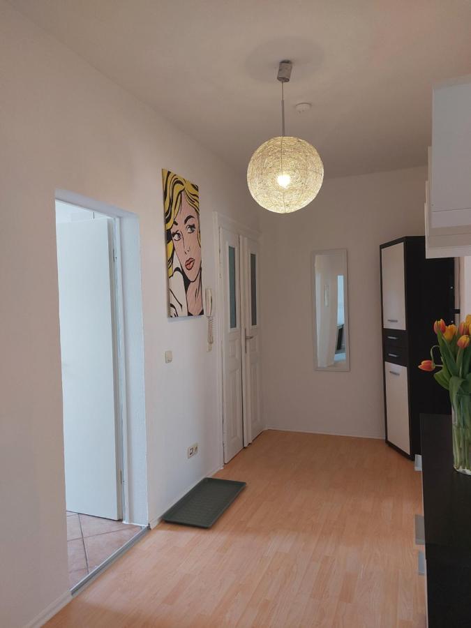Schoene Zwei-Zimmer-Wohnung "W2" Mit 4 Einzelbetten Und Wlan In Zwenkau Bei Leipzig Im Neuseenland Екстериор снимка