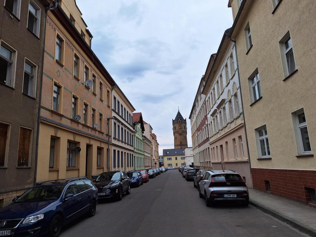 Schoene Zwei-Zimmer-Wohnung "W2" Mit 4 Einzelbetten Und Wlan In Zwenkau Bei Leipzig Im Neuseenland Екстериор снимка